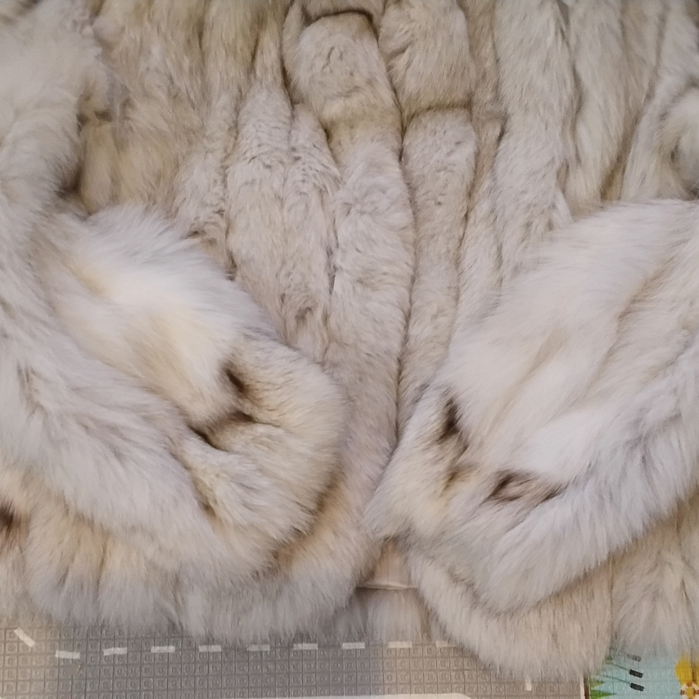 Stunning Chloe Fox Fur Coat Medium